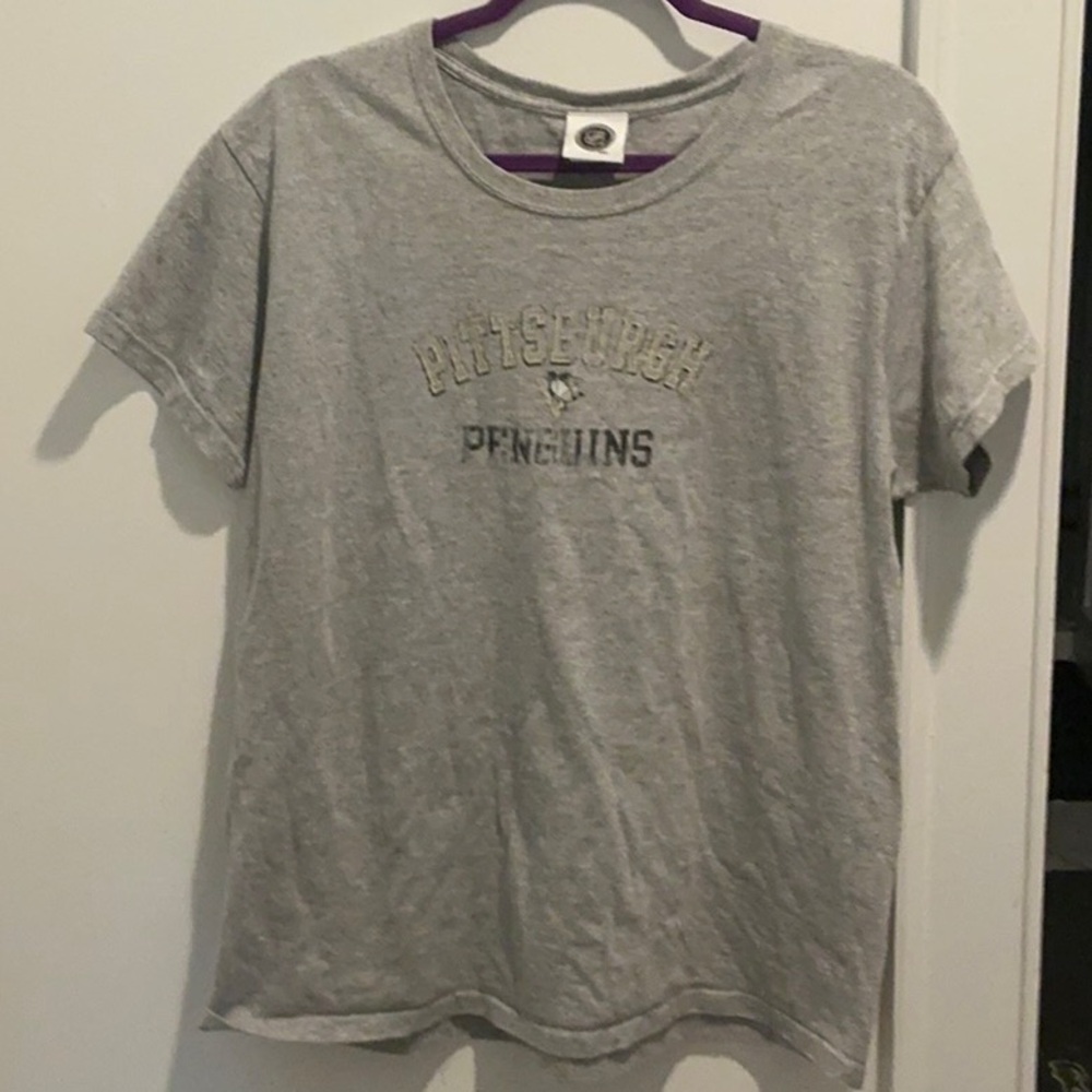 Distressed Gray Pittsburgh Penguins T-Shirt